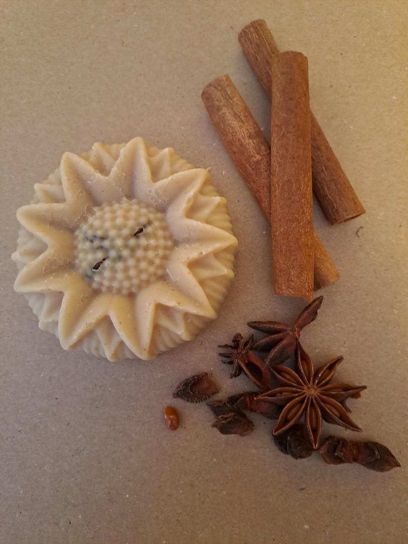 Přírodní mýdlo, přírodní mýdla